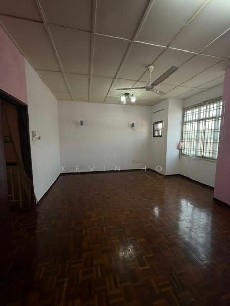 Rumah Teres 2 Tingkat untuk Dijual di Taman Setia Indah (Tebrau) - Kevin Ho - Living Room - PropertyGuru.com.my