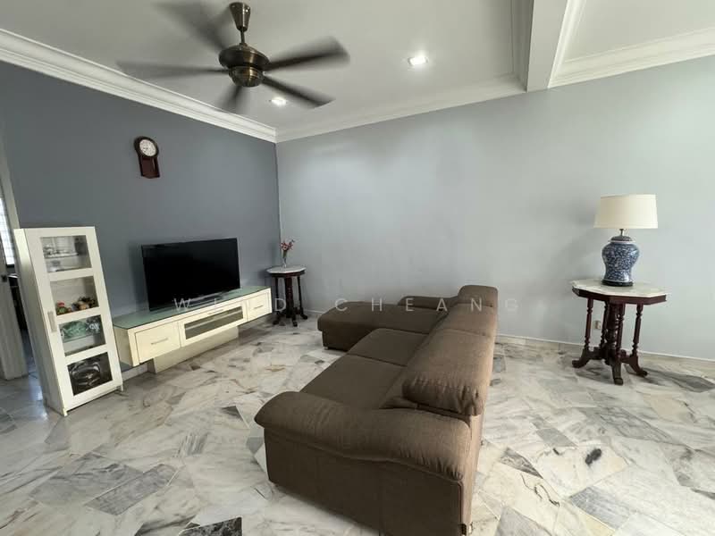 Rumah Teres 2 Tingkat untuk Dijual di Bandar Pinggiran Subang (Shah Alam) - Wind Cheang - Living Room - PropertyGuru.com.my