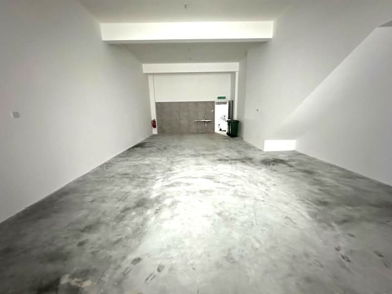 For Rent - Pelangi Avenue