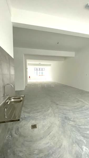 For Rent - Pelangi Avenue