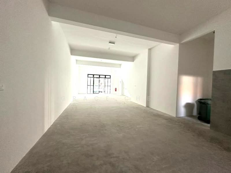 For Rent - Pelangi Avenue