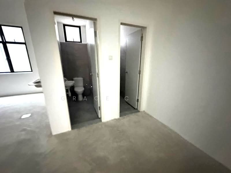 For Rent - Pelangi Avenue
