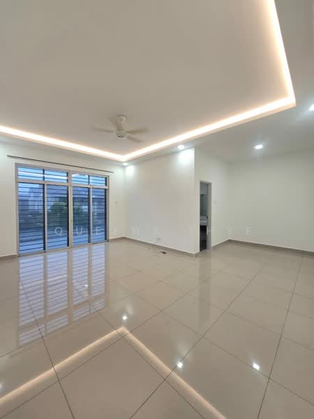 Semi-Detached House for Sale in Sri Pulai Perdana 2 (Skudai) - Queena Thye - Living Room - PropertyGuru.com.my