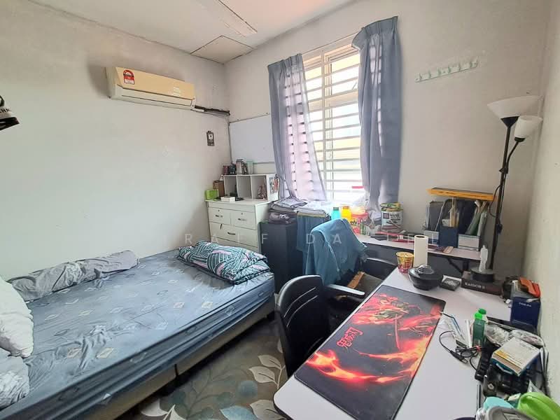 2-storey Terraced House for Sale in Seremban (Negeri Sembilan) - Ashraff Daniel - Bedroom - PropertyGuru.com.my