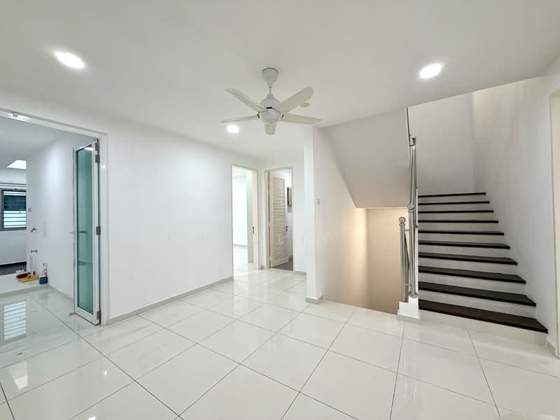 Rumah Teres 2 Tingkat untuk Dijual di Taman Cheras Vista (Cheras) - ChaoLim . - Living Room - PropertyGuru.com.my