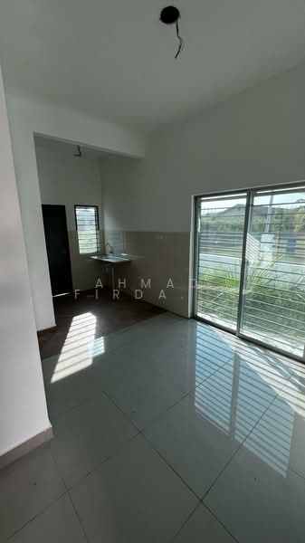Semi-Detached House for Sale in Pulau Carey (Selangor) - Ahmad Firdaus Mahmod - Kitchen - PropertyGuru.com.my