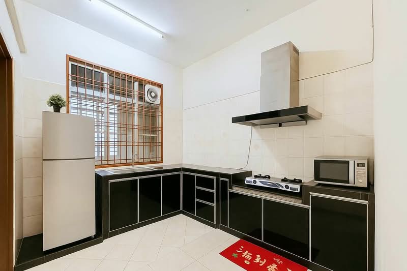 2-storey Terraced House for Sale in Taman Austin Perdana (Tebrau) - Kevin Ho - Kitchen - PropertyGuru.com.my