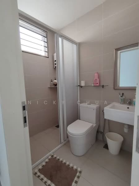 Rumah Teres 2 Tingkat untuk Disewa di Bandar Sri Sendayan (Negeri Sembilan) - Nicky Chua - Bathroom - PropertyGuru.com.my