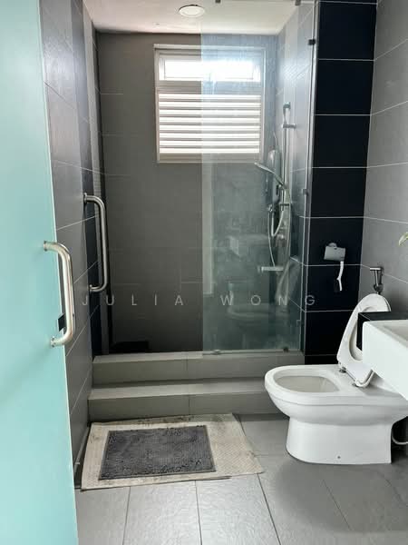 Servis Apartment untuk Disewa di Tropez Residences - Julia Wong - Bathroom - PropertyGuru.com.my