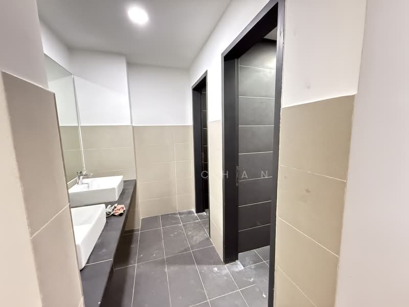 Kedai / Pejabat untuk Disewa di Mutiara Central (Cheras) - Ray Chan - Bathroom - PropertyGuru.com.my