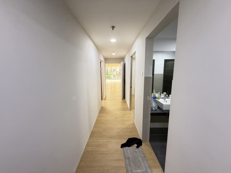 Kedai / Pejabat untuk Disewa di Mutiara Central (Cheras) - Ray Chan - Corridor - PropertyGuru.com.my