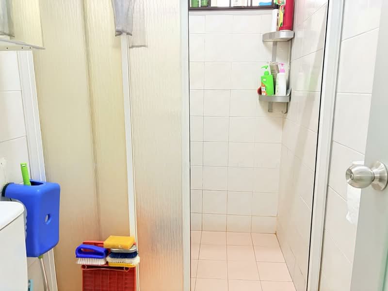 Rumah Teres 2 Tingkat untuk Dijual di Bandar Kinrara Seksyen 1 (Bandar Kinrara) - Kho Chng Guan - Bathroom - PropertyGuru.com.my