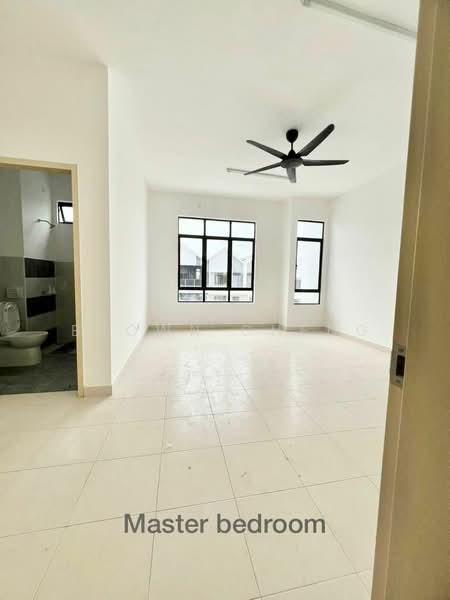 Rumah Teres untuk Dijual di Pasir Gudang (Johor) - Brown Cheng - PropertyGuru.com.my