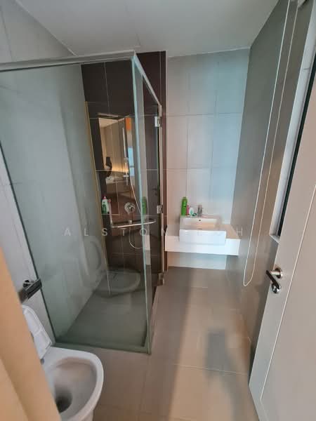 Kondominium untuk Dijual di The Light Point - Alston Loh - Bathroom - PropertyGuru.com.my