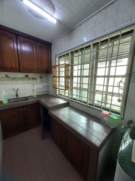 3-storey Terraced House for Sale in Bandar Baru Sri Petaling (Sri Petaling) - LOW WK - Kitchen - PropertyGuru.com.my