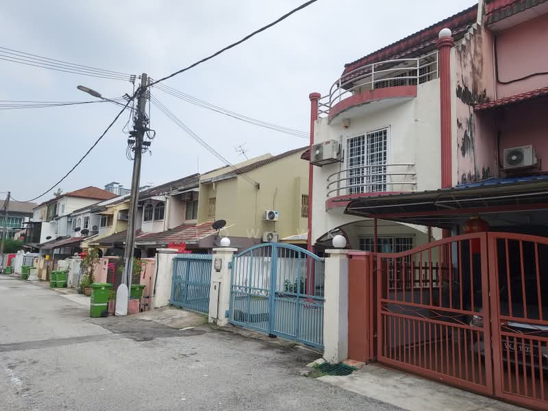 3-storey Terraced House for Sale in Bandar Baru Sri Petaling (Sri Petaling) - LOW WK - Exterior - PropertyGuru.com.my
