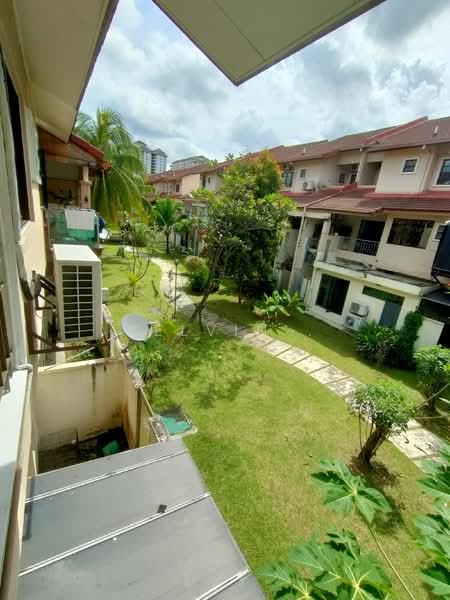 Townhouse for Sale in Petaling Jaya (Selangor) - Kelvin . - Exterior - PropertyGuru.com.my