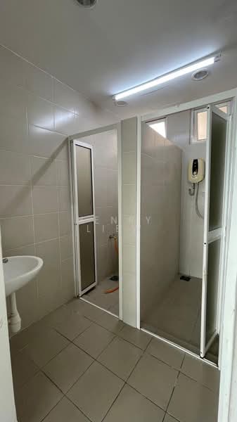 Kondominium untuk Dijual di Mutiara Ville - Henry Liew - Bathroom - PropertyGuru.com.my