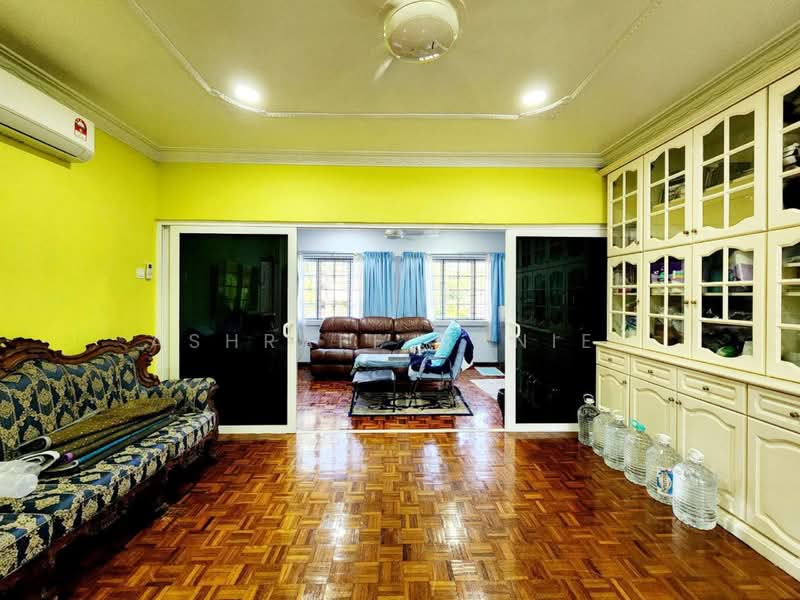 Rumah Banglo untuk Dijual di Seksyen 6 (Shah Alam) - Ashraff Daniel - PropertyGuru.com.my