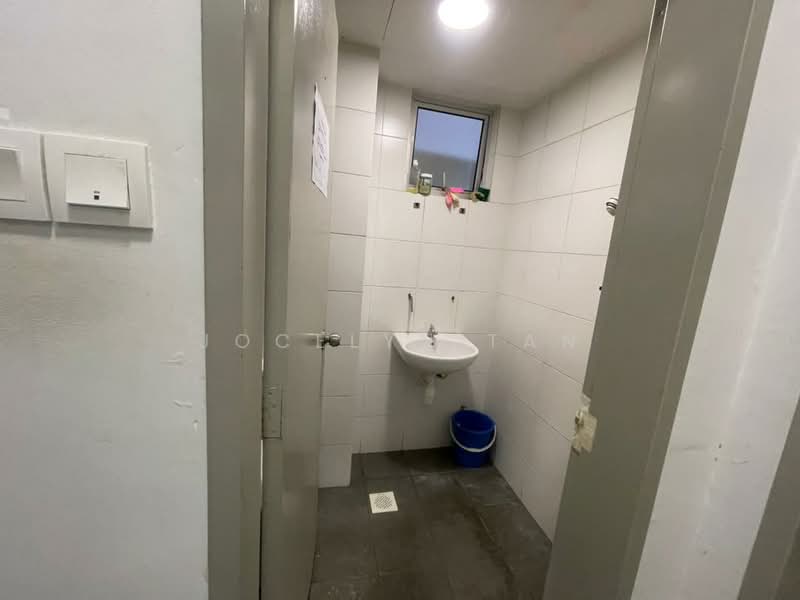 Kondominium untuk Dijual di Residensi Platinum Teratai - Jocelyn Tan - Bathroom - PropertyGuru.com.my