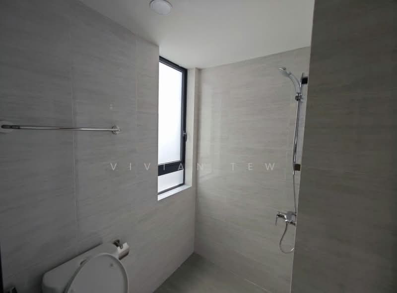 Servis Apartment untuk Disewa di Baron Residence @ Lake City - Vivian Tew - Bathroom - PropertyGuru.com.my