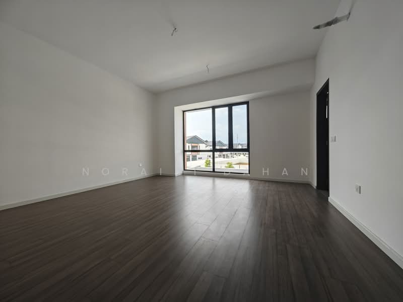 2-storey Terraced House for Sale in Sepang (Selangor) - Noraini Dahan - Living Room - PropertyGuru.com.my