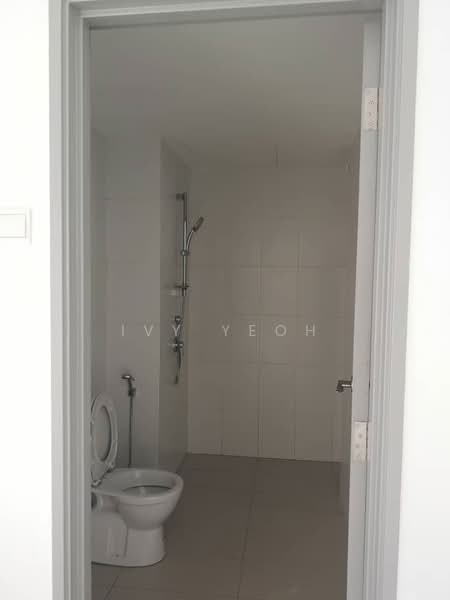 Condominium for Sale at The Latitude Condominium - Ivy Yeoh - Bathroom - PropertyGuru.com.my