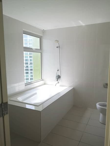 Condominium for Sale at The Latitude Condominium - Ivy Yeoh - Bathroom - PropertyGuru.com.my