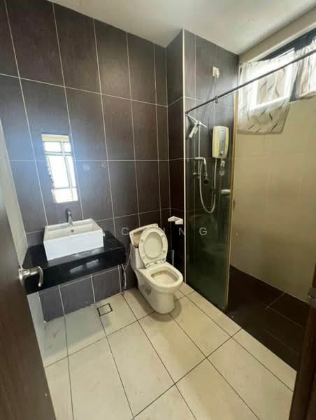 Servis Apartment untuk Disewa di D'Secret Garden (Pangsapuri Kempas Indah) - Le Ching . - Bathroom - PropertyGuru.com.my