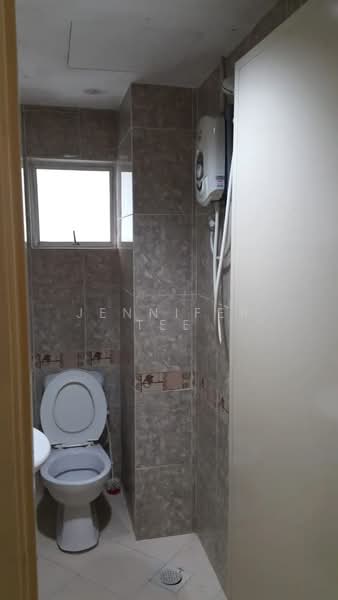 Kondominium untuk Dijual di Kepong Sentral Condominium - Jennifer Tee - Bathroom - PropertyGuru.com.my