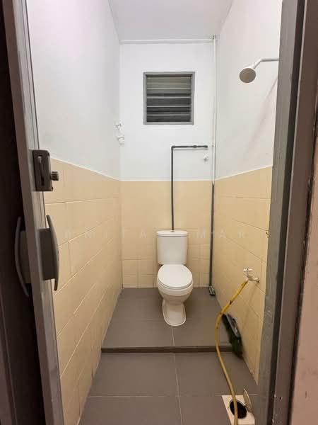 Terraced House for Sale in Taman Intan Perdana (Si Rusa) - Anita Omar - Bathroom - PropertyGuru.com.my