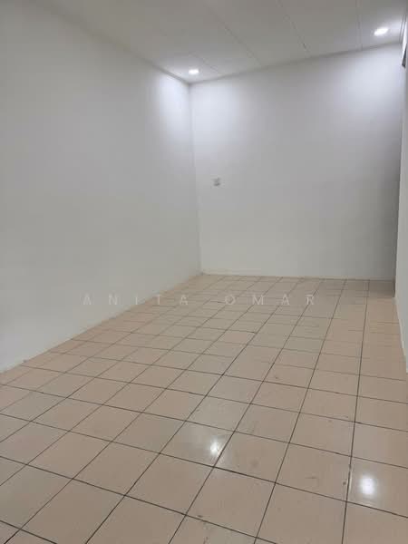 Terraced House for Sale in Taman Intan Perdana (Si Rusa) - Anita Omar - Interior - PropertyGuru.com.my