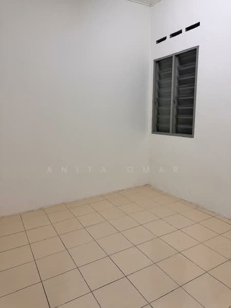 Terraced House for Sale in Taman Intan Perdana (Si Rusa) - Anita Omar - Interior - PropertyGuru.com.my