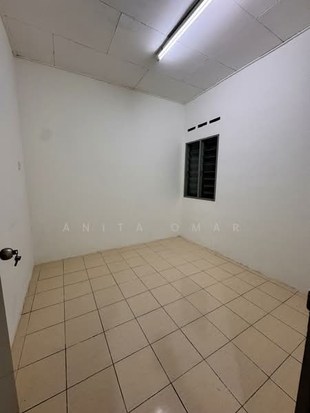 Terraced House for Sale in Taman Intan Perdana (Si Rusa) - Anita Omar - Interior - PropertyGuru.com.my