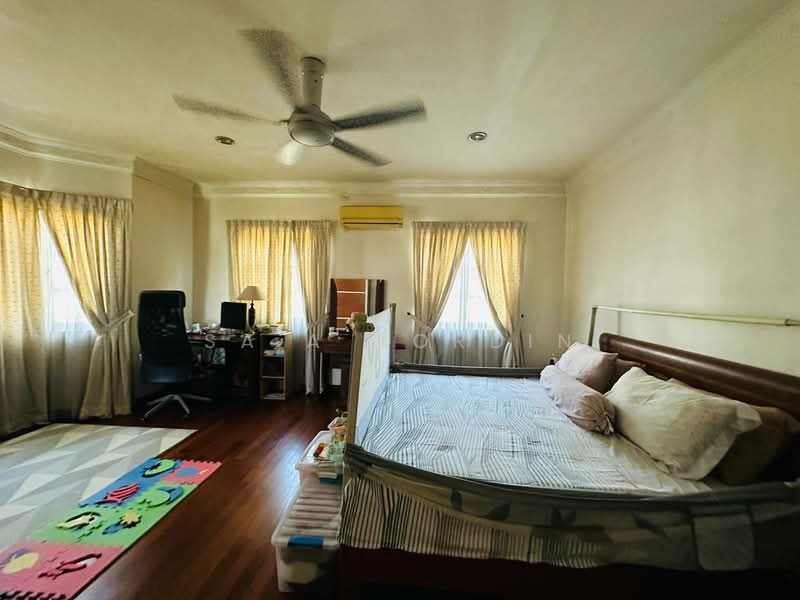 Untuk Dijual - Seksyen 8