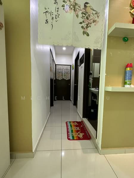 Apartment for Sale at Pinang Laguna - Michelle Liu - Corridor - PropertyGuru.com.my