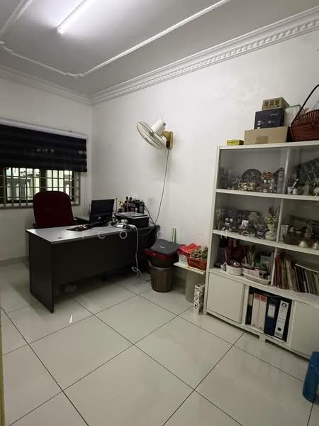 Rumah Berkembar untuk Dijual di Taman Megah Ria (Masai) - Nico Chong - Study - PropertyGuru.com.my