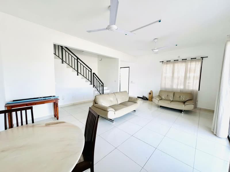 2-storey Terraced House for Sale in Alam Sari (Bangi) - Masnizah Arifin - Living Room - PropertyGuru.com.my
