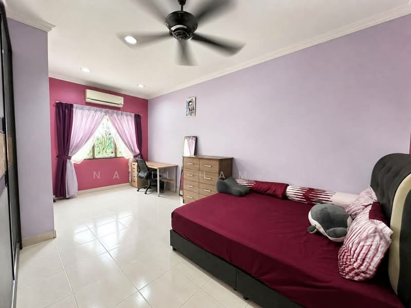 Rumah Teres 2 Tingkat untuk Dijual di Kampung Batu Belah (Klang) - Nabil Hamzah - Bedroom - PropertyGuru.com.my