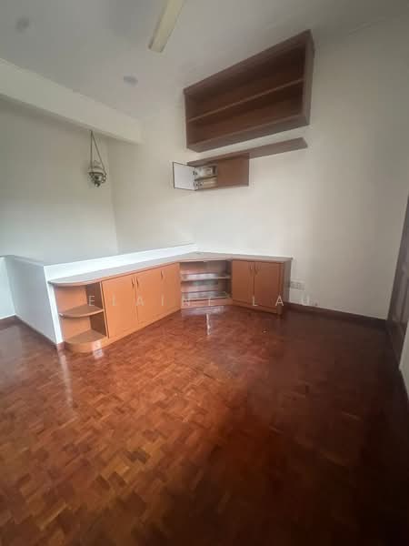 For Rent - Taman Kolam Air