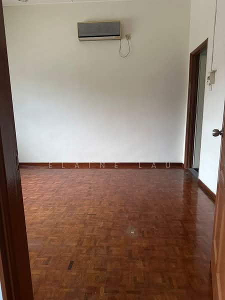 For Rent - Taman Kolam Air