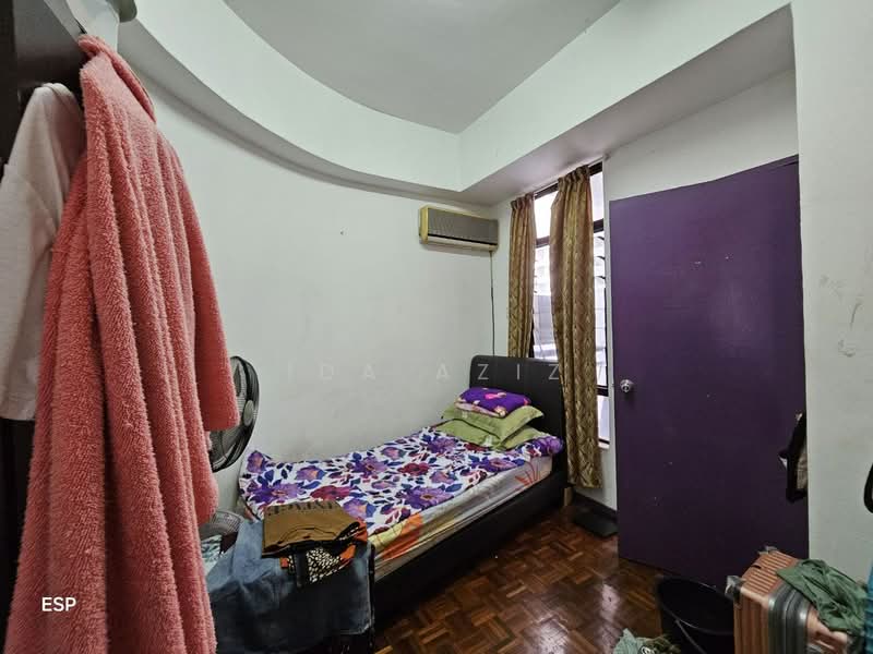 Kondominium untuk Dijual di Villa Putra - Ida Aziz - Bedroom - PropertyGuru.com.my