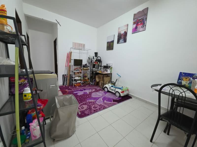 Townhouse for Sale in Senai (Johor) - Le Ching . - Living Room - PropertyGuru.com.my