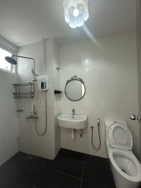 Servis Apartment untuk Disewa di Twin Galaxy (Dwi Galaksi) - Alice Goh - Bathroom - PropertyGuru.com.my