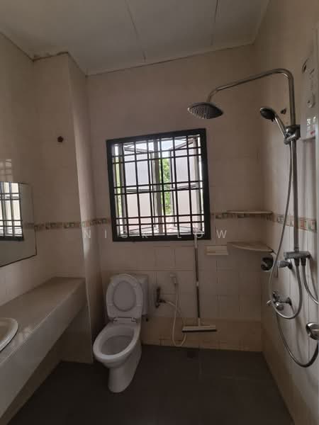 2-storey Terraced House for Rent in Taman Mutiara Rini (Skudai) - Nick Low - Bathroom - PropertyGuru.com.my