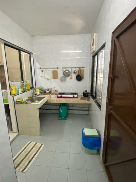 Rumah Teres untuk Dijual di Bandar Sungai Long (Selangor) - Shanny Tan - Kitchen - PropertyGuru.com.my