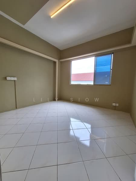 Apartment for Sale at Pangsapuri Vista Serdang - Lily Siow - Room - PropertyGuru.com.my