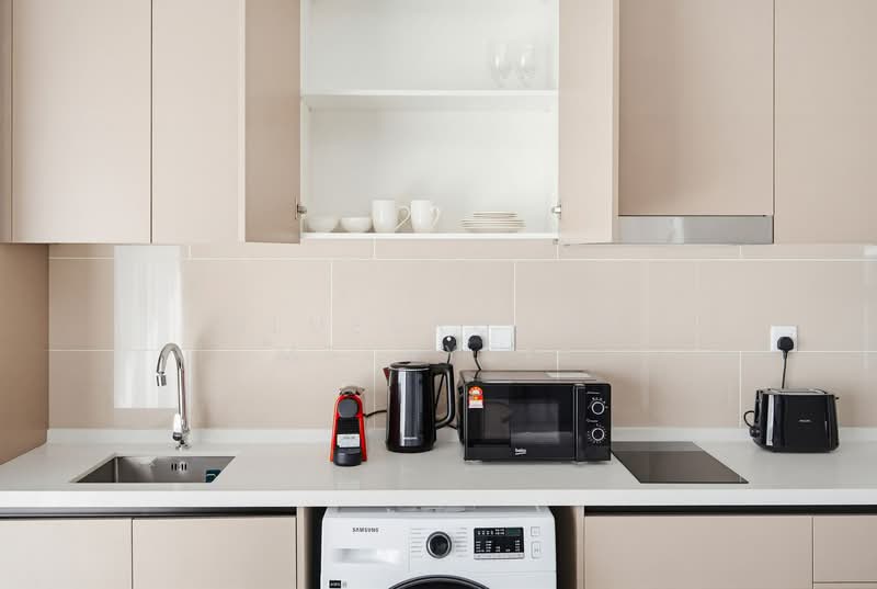 Kondominium untuk Disewa di Isola - Blueground Malaysia - Kitchen - PropertyGuru.com.my