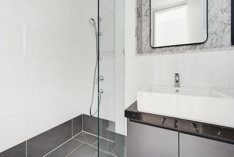 Kondominium untuk Disewa di Isola - Blueground Malaysia - Bathroom - PropertyGuru.com.my