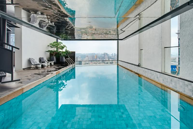 Kondominium untuk Disewa di Isola - Blueground Malaysia - Pool - PropertyGuru.com.my